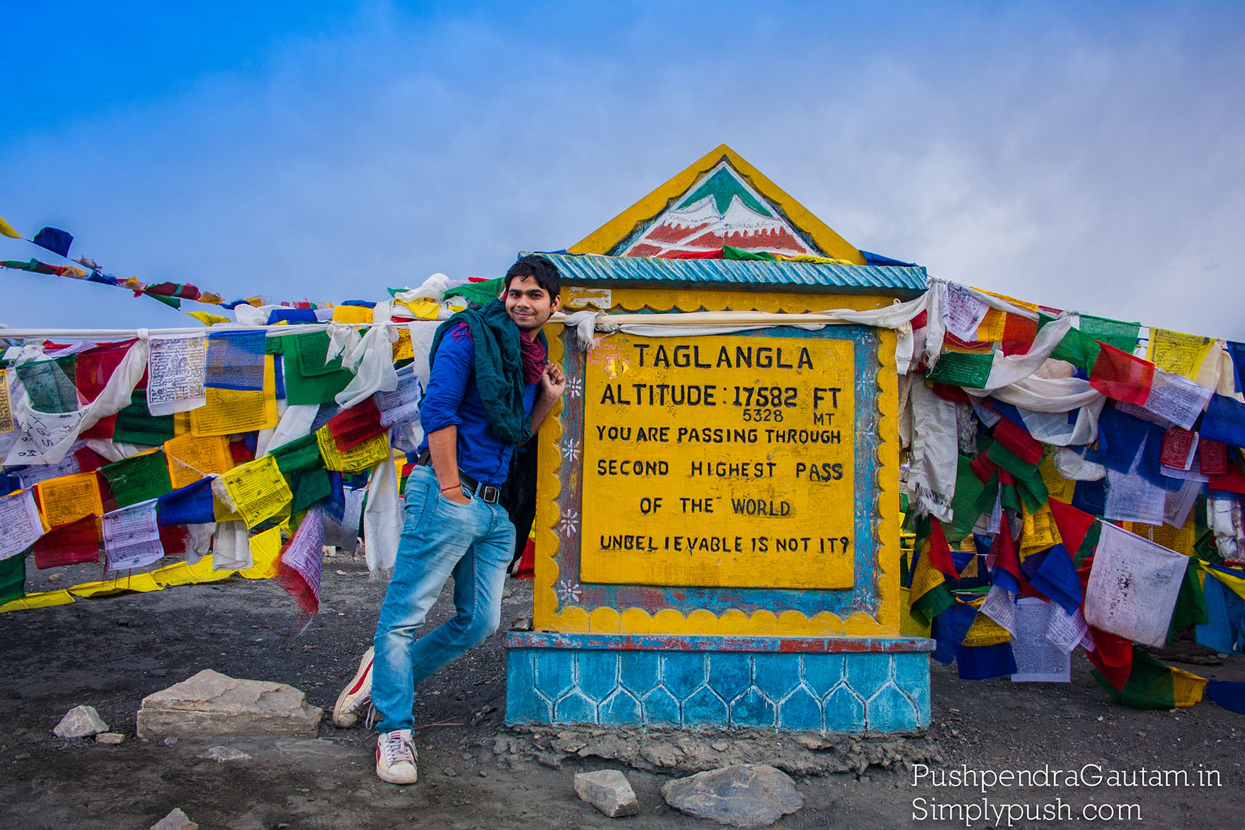 Leh-manali-road-trip-pics-manali-leh-route-plan-how-to-plan-a-trip-to-leh-manali-highway-on-bike-pushpendragautam-pics-event-photographer-india